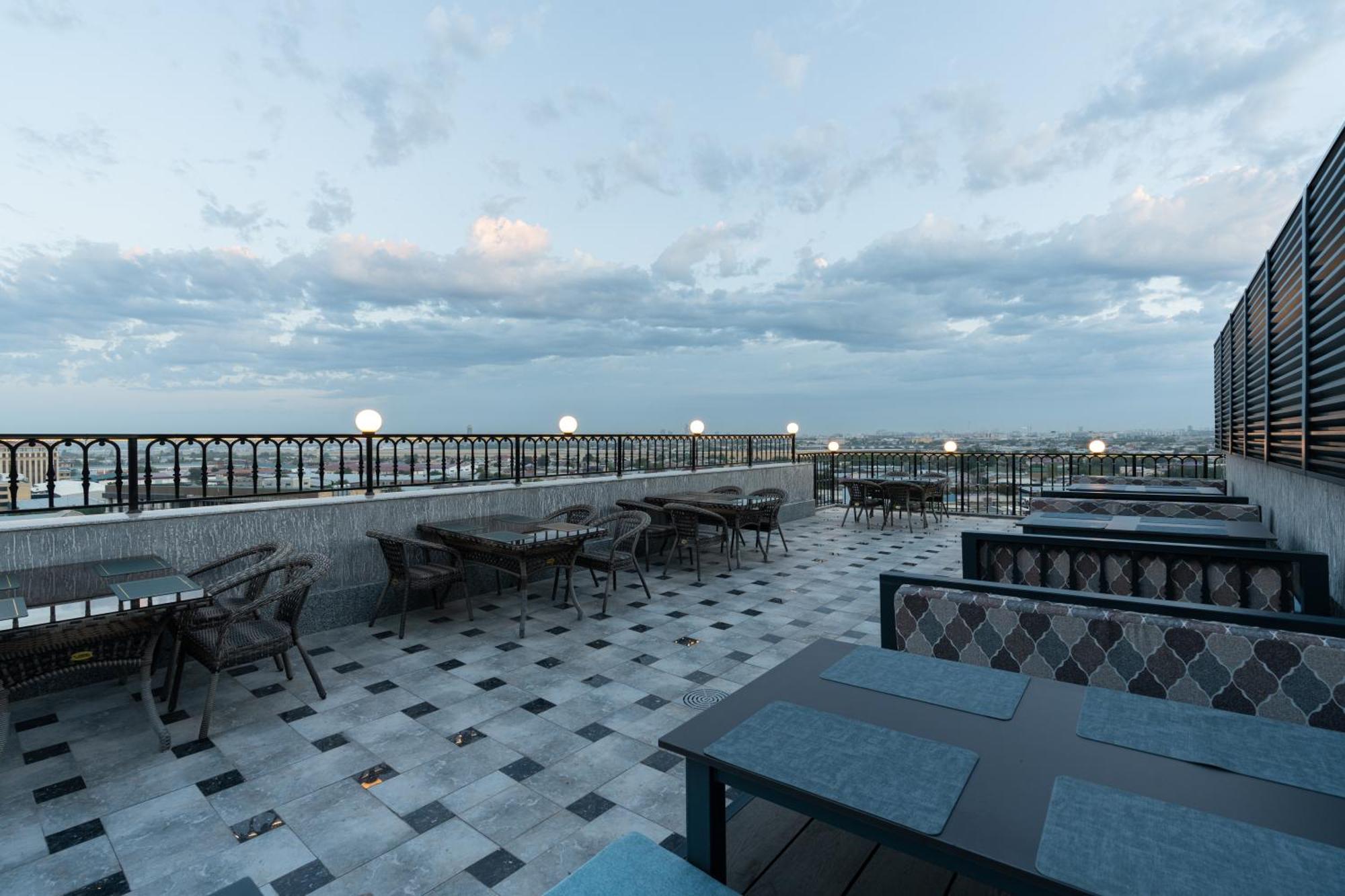 Shamsan Airport Hotel Tashkent Esterno foto